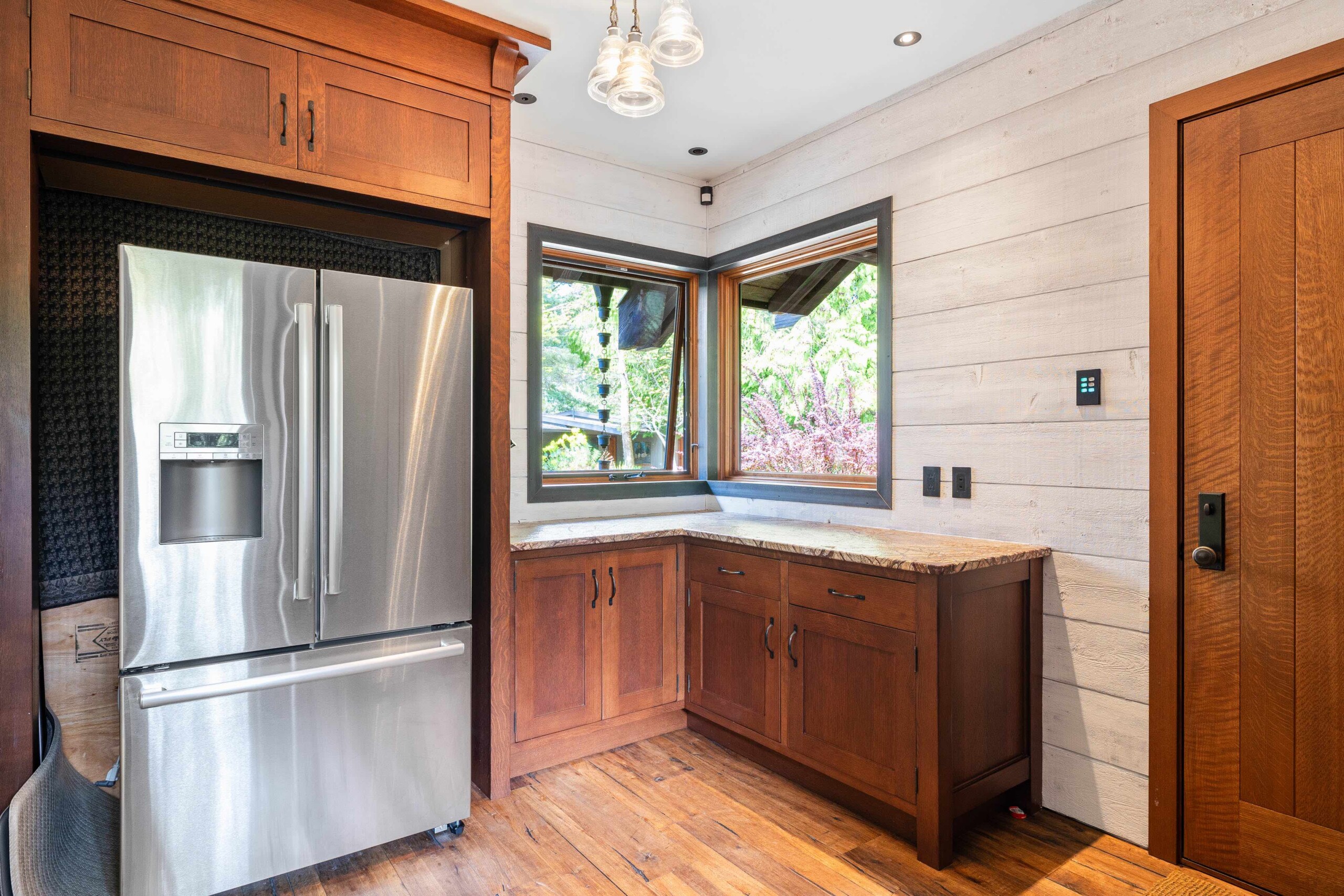 33 – 810-sunset-dr-27