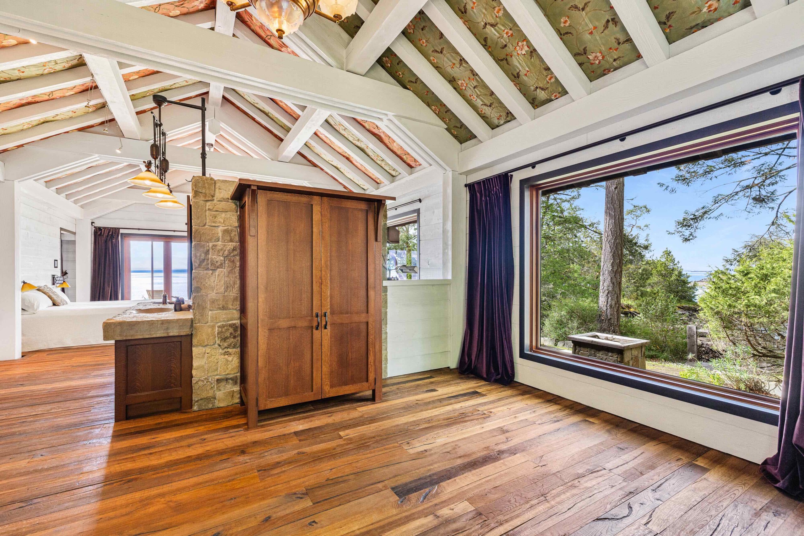 47 – 810-sunset-dr-6