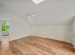 962 E 13th Ave Vancouver Upper Suite 01